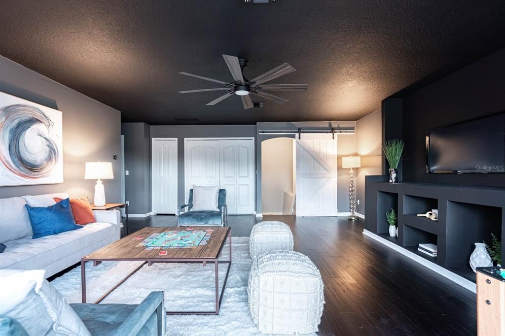 В аренду: $5,000 (5 спален, 4 ванн, 3207 Квадратных фут)