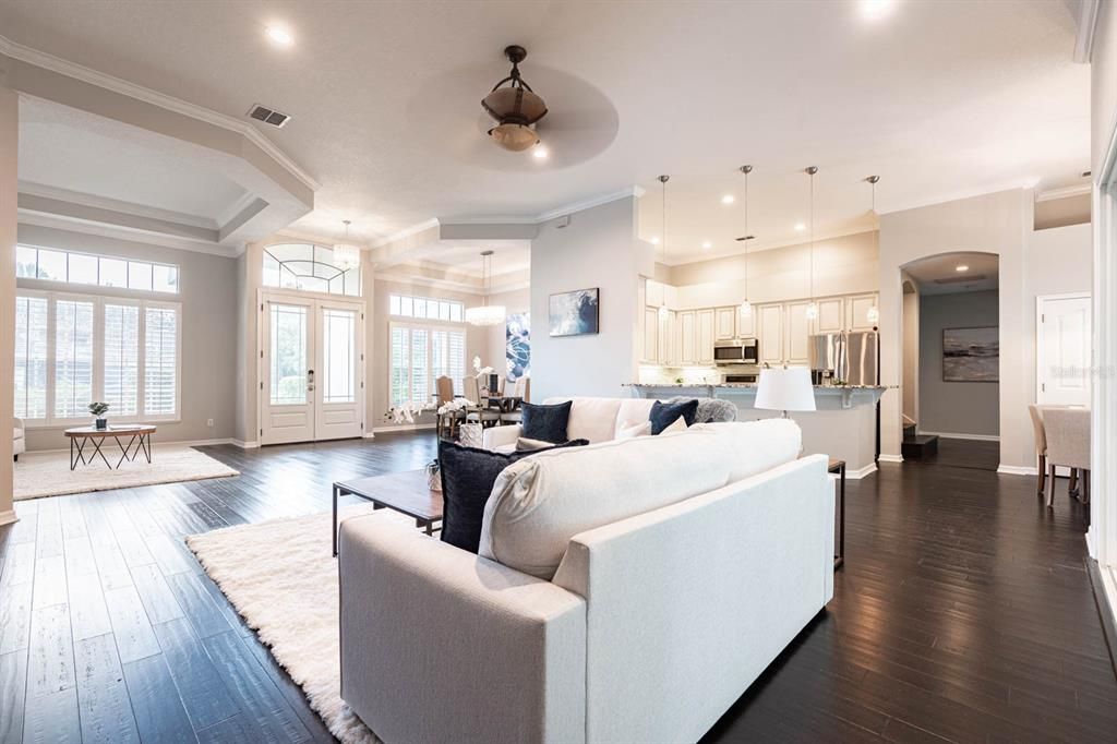 В аренду: $5,000 (5 спален, 4 ванн, 3207 Квадратных фут)