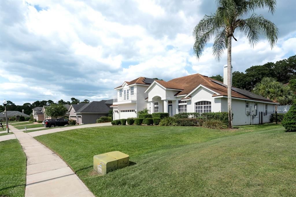 В аренду: $5,000 (5 спален, 4 ванн, 3207 Квадратных фут)