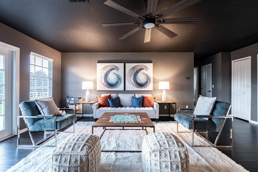 В аренду: $5,000 (5 спален, 4 ванн, 3207 Квадратных фут)