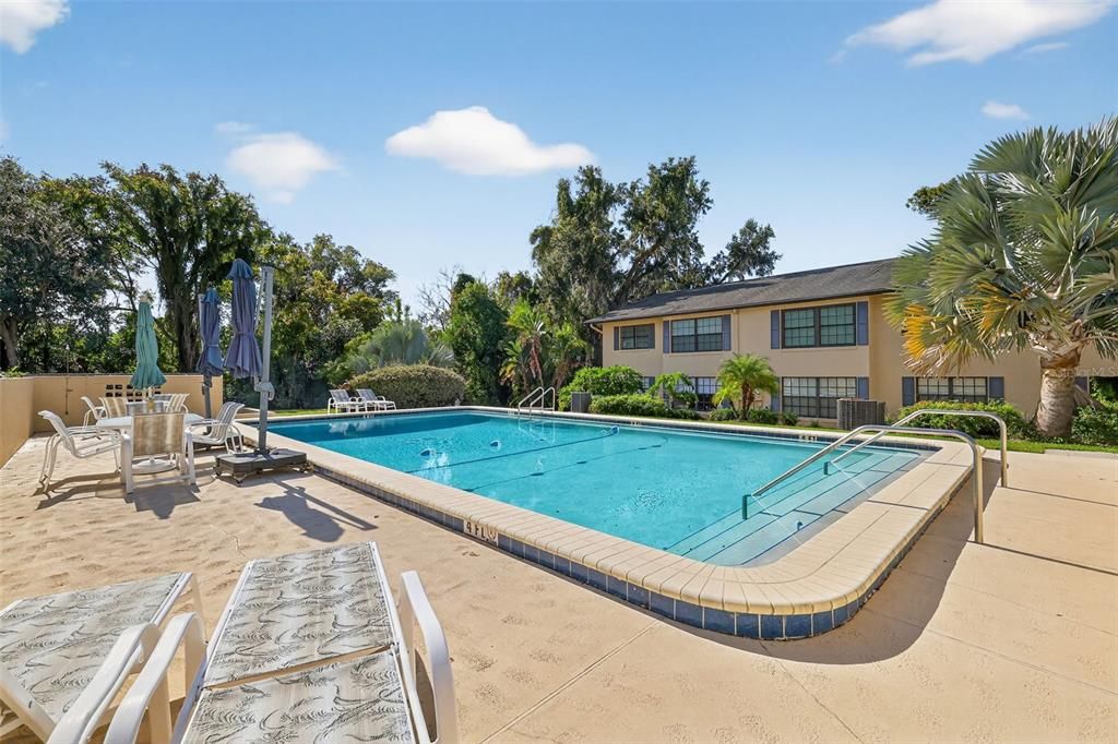 На продажу: $250,000 (2 спален, 2 ванн, 1219 Квадратных фут)