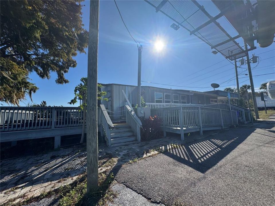 待售: $650,000 (0 贝兹, 0 浴室, 2070 平方英尺)