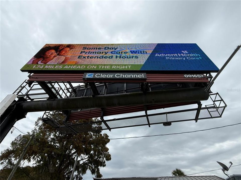 待售: $650,000 (0 贝兹, 0 浴室, 2070 平方英尺)