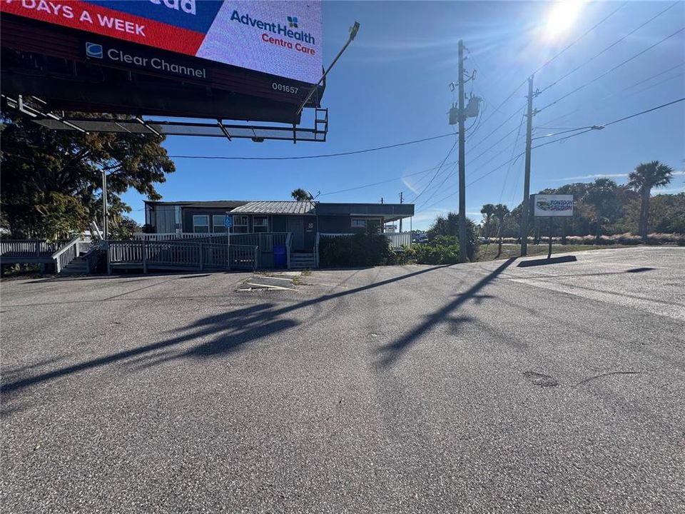 待售: $650,000 (0 贝兹, 0 浴室, 2070 平方英尺)