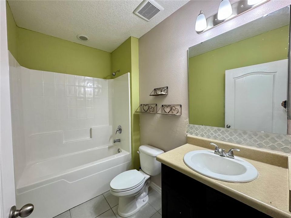 В аренду: $2,300 (3 спален, 2 ванн, 2064 Квадратных фут)