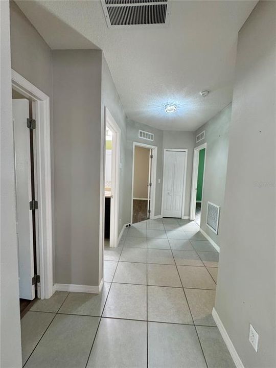 В аренду: $2,300 (3 спален, 2 ванн, 2064 Квадратных фут)