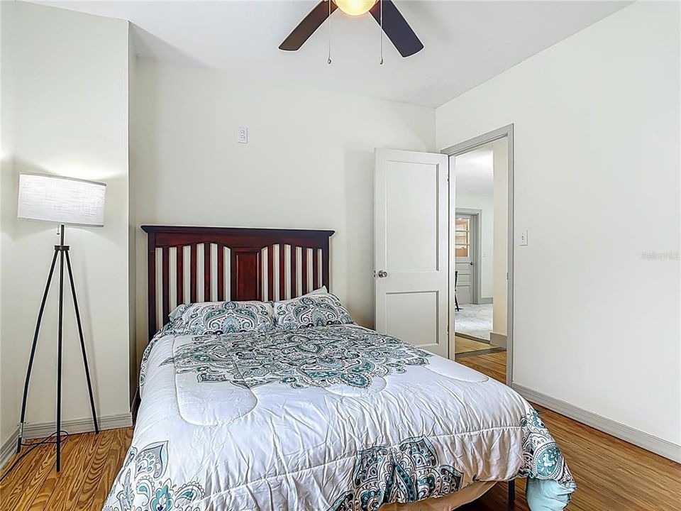 En Venta: $399,000 (5 camas, 3 baños, 2275 Pies cuadrados)