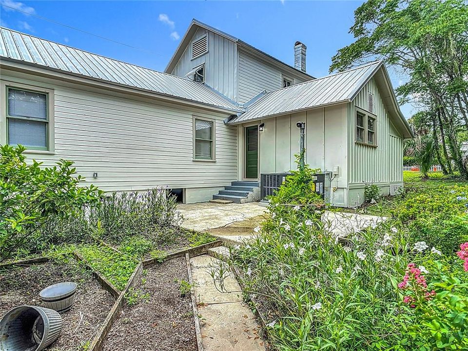 En Venta: $399,000 (5 camas, 3 baños, 2275 Pies cuadrados)