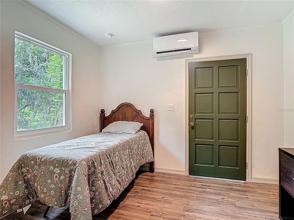 En Venta: $399,000 (5 camas, 3 baños, 2275 Pies cuadrados)