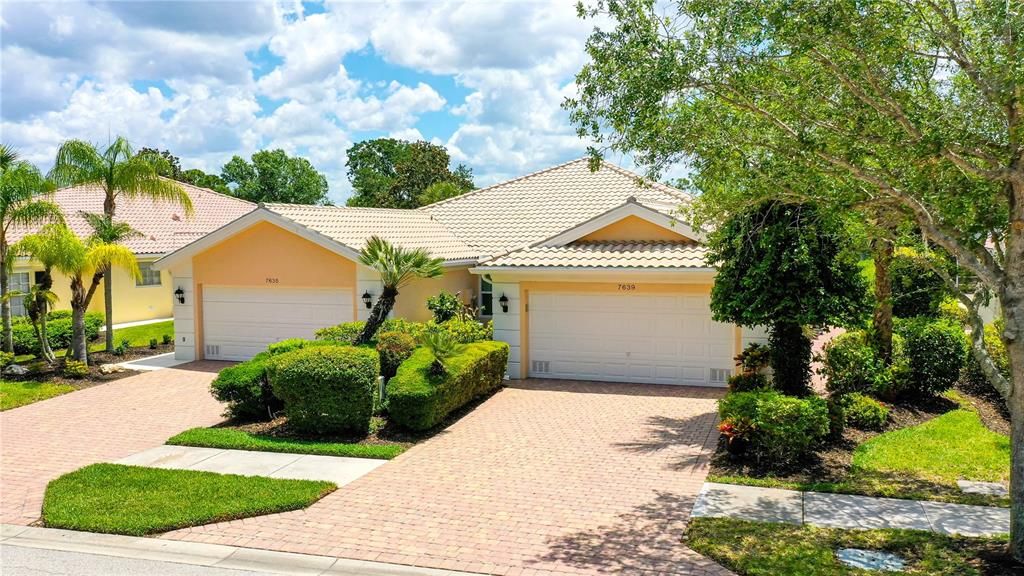 待售: $421,000 (2 贝兹, 2 浴室, 1534 平方英尺)