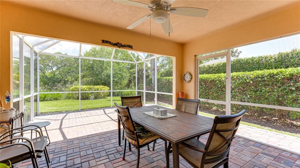 待售: $421,000 (2 贝兹, 2 浴室, 1534 平方英尺)