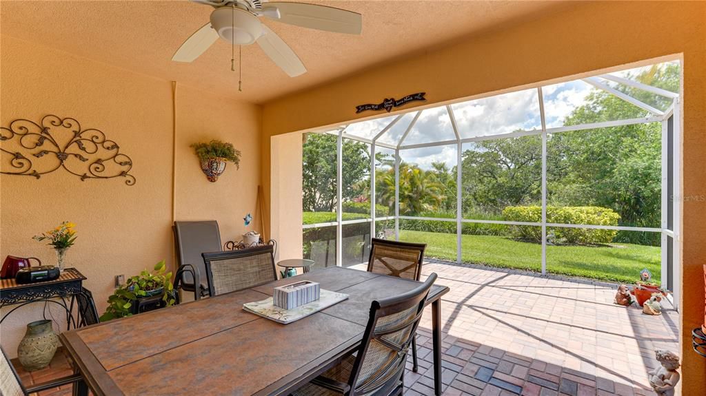 待售: $421,000 (2 贝兹, 2 浴室, 1534 平方英尺)