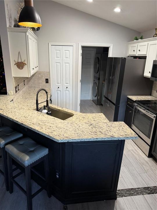 For Sale: $365,000 (3 beds, 2 baths, 1306 Square Feet)