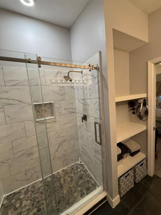 For Sale: $365,000 (3 beds, 2 baths, 1306 Square Feet)