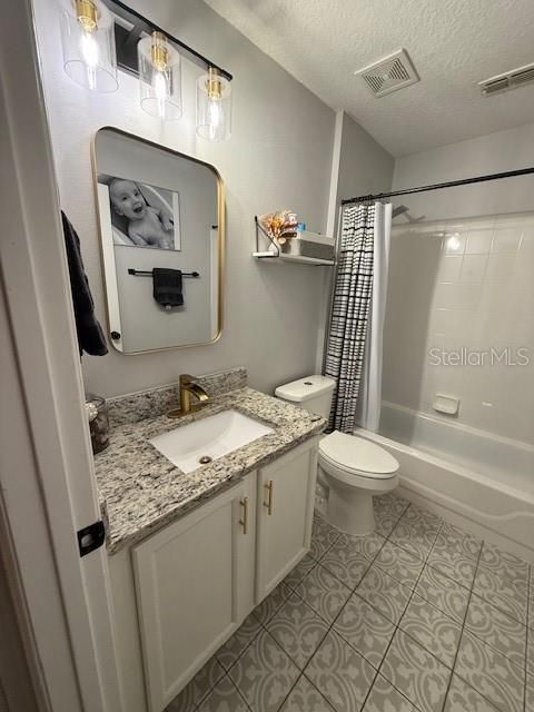 For Sale: $365,000 (3 beds, 2 baths, 1306 Square Feet)