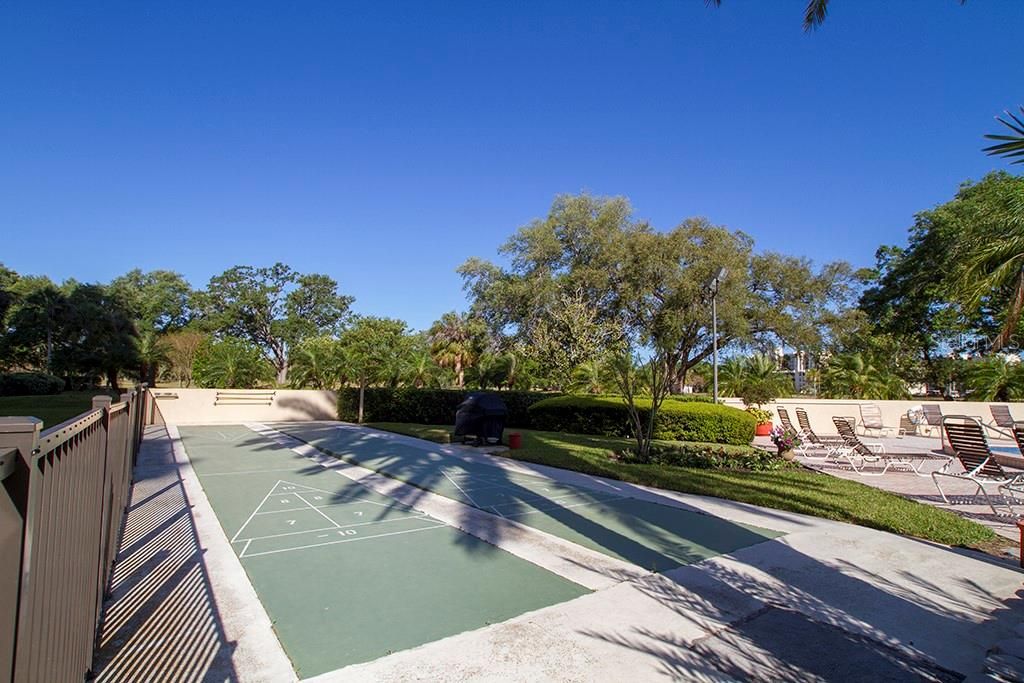 待售: $229,900 (2 贝兹, 2 浴室, 1050 平方英尺)