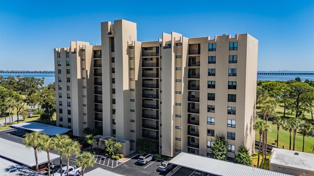 待售: $229,900 (2 贝兹, 2 浴室, 1050 平方英尺)