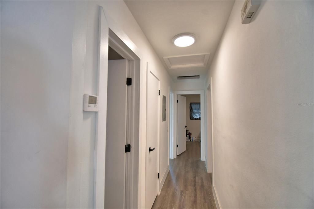 For Sale: $350,000 (5 beds, 2 baths, 2078 Square Feet)