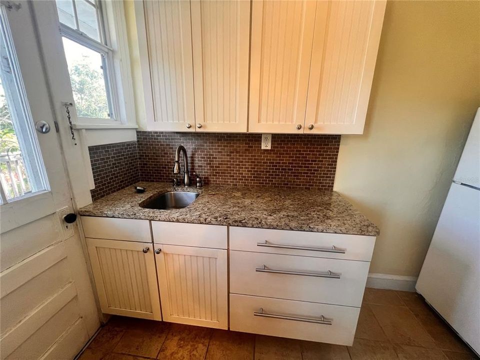 En Renta: $1,450 (1 camas, 1 baños, 650 Pies cuadrados)