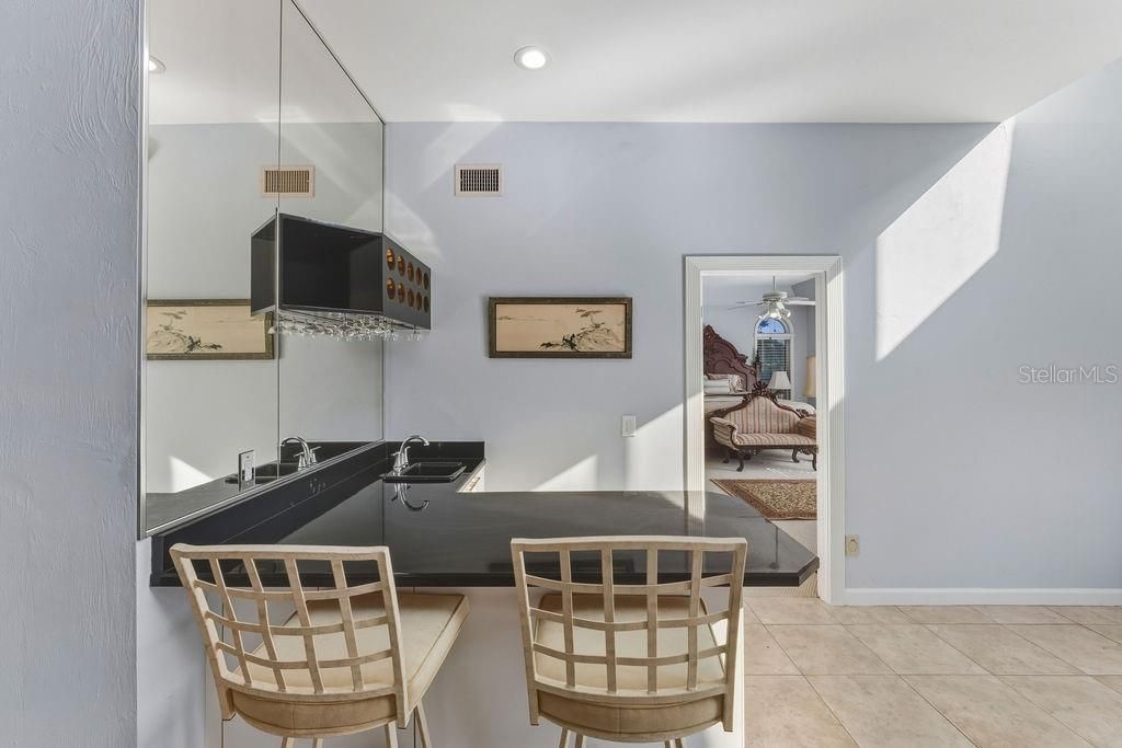 待售: $850,000 (4 贝兹, 3 浴室, 4274 平方英尺)