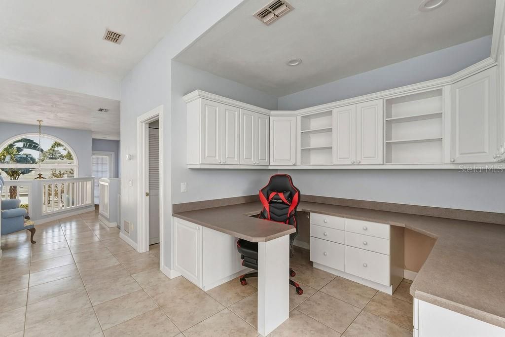 待售: $850,000 (4 贝兹, 3 浴室, 4274 平方英尺)