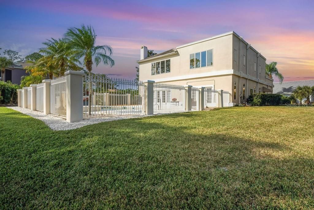 待售: $850,000 (4 贝兹, 3 浴室, 4274 平方英尺)