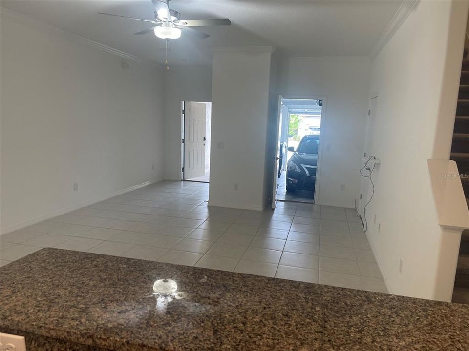 En Renta: $2,000 (3 camas, 2 baños, 1666 Pies cuadrados)