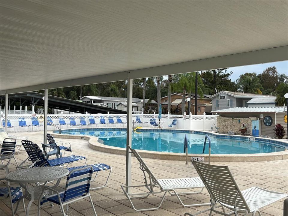 For Sale: $116,900 (2 beds, 1 baths, 816 Square Feet)