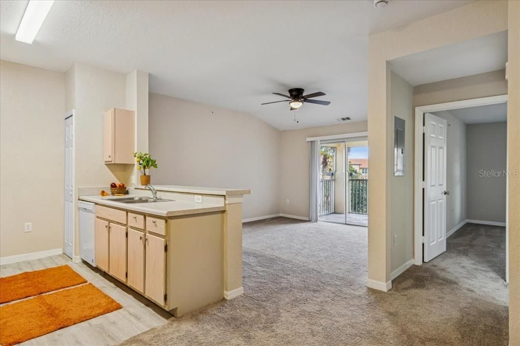 En Venta: $164,900 (1 camas, 1 baños, 734 Pies cuadrados)