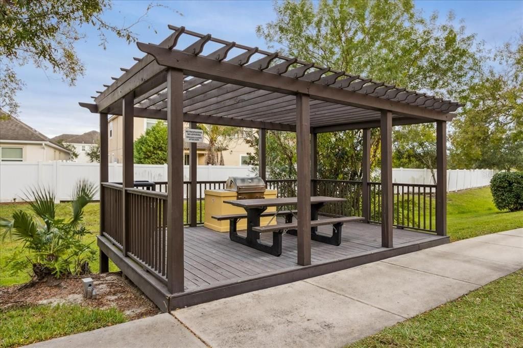 En Venta: $164,900 (1 camas, 1 baños, 734 Pies cuadrados)