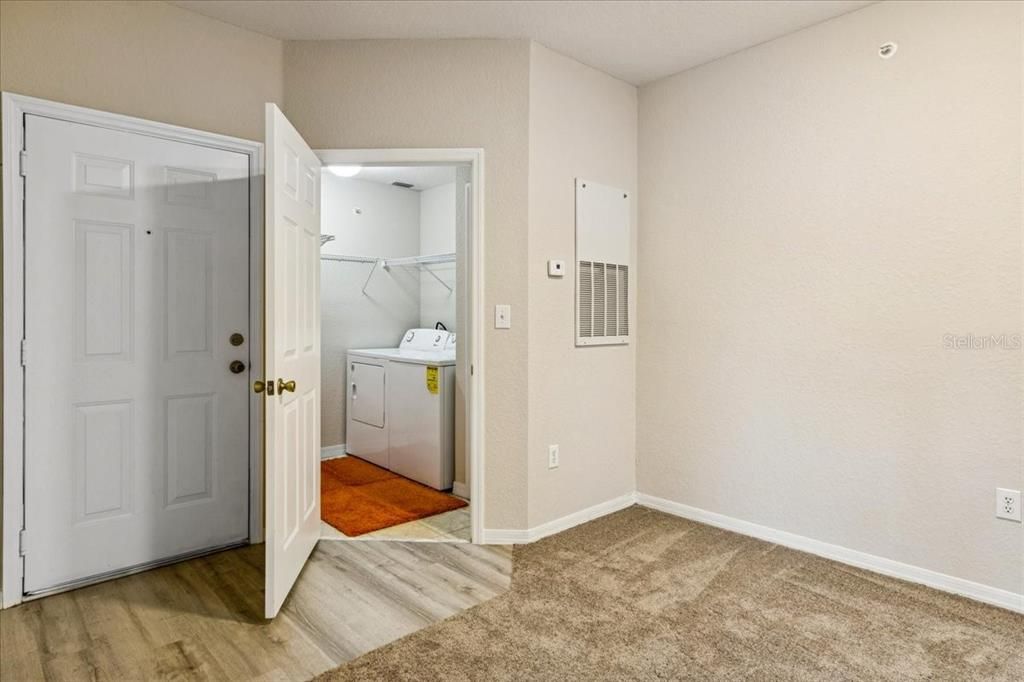 En Venta: $164,900 (1 camas, 1 baños, 734 Pies cuadrados)