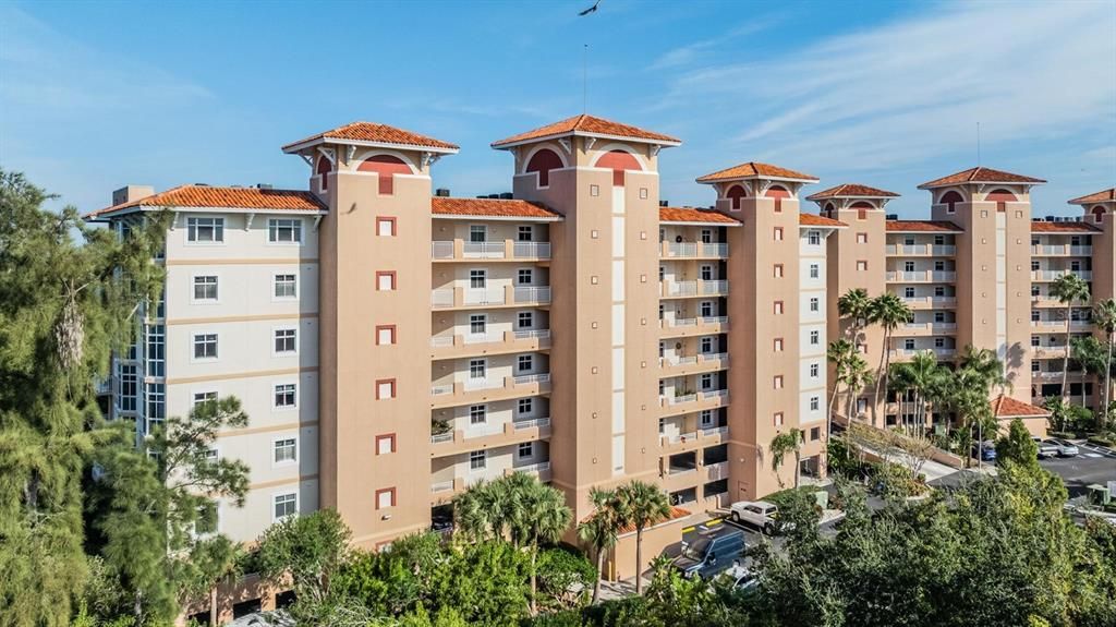 En Venta: $460,000 (3 camas, 2 baños, 2013 Pies cuadrados)