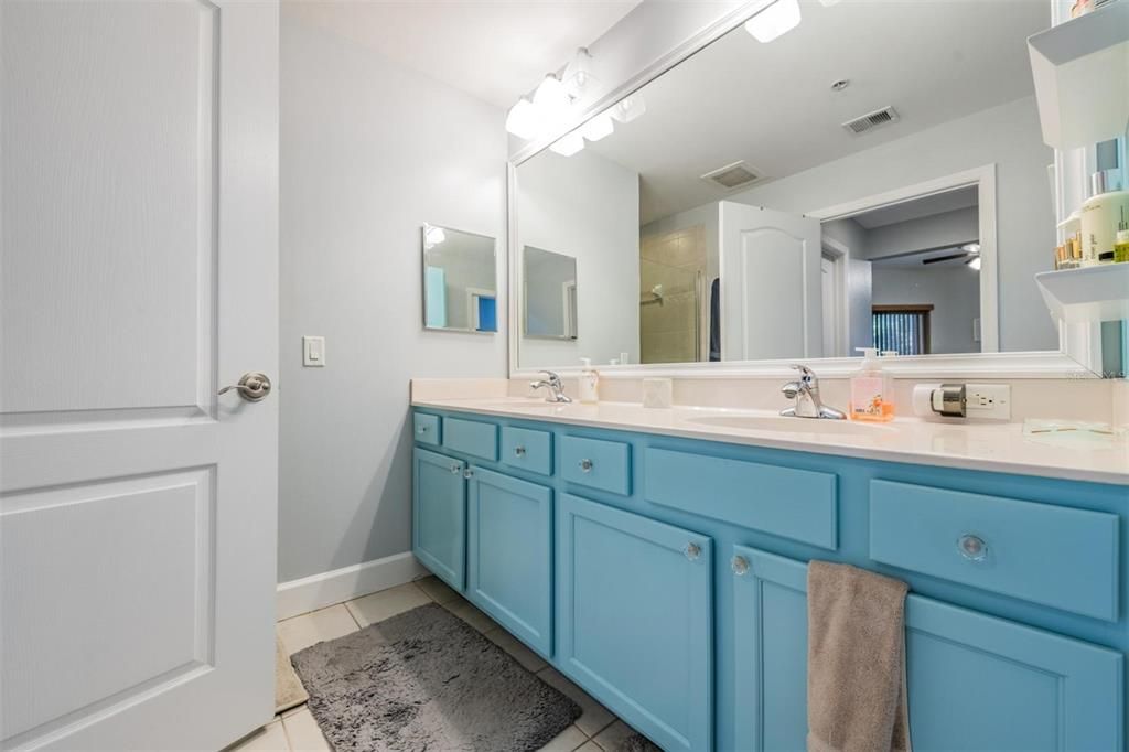 En Venta: $460,000 (3 camas, 2 baños, 2013 Pies cuadrados)