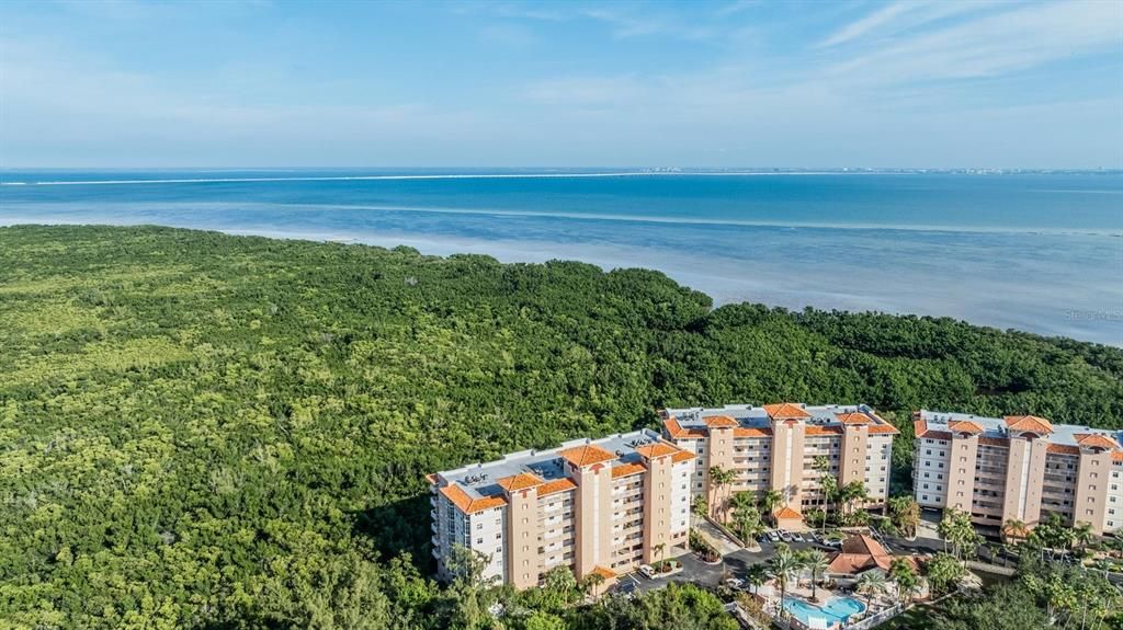 En Venta: $460,000 (3 camas, 2 baños, 2013 Pies cuadrados)