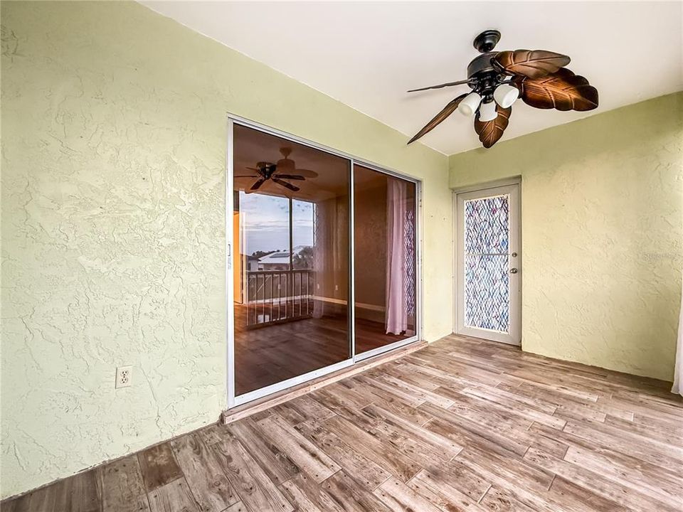 For Sale: $189,000 (2 beds, 2 baths, 1140 Square Feet)