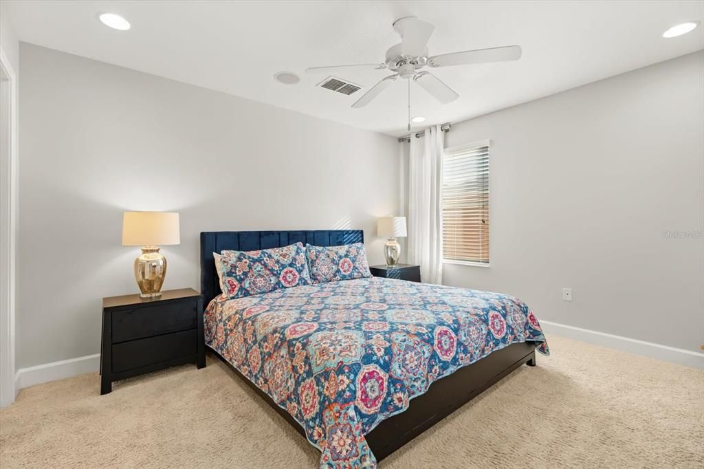 На продажу: $535,000 (6 спален, 5 ванн, 3507 Квадратных фут)