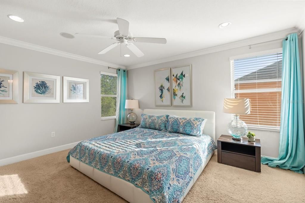 На продажу: $535,000 (6 спален, 5 ванн, 3507 Квадратных фут)