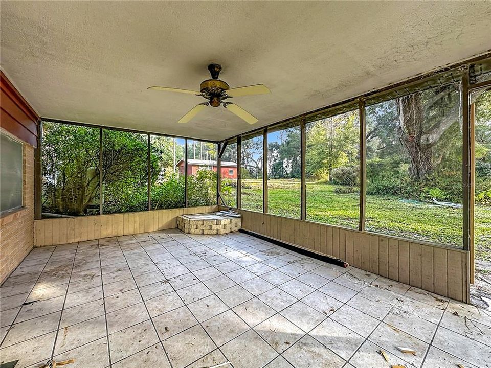 For Sale: $429,000 (4 beds, 3 baths, 2421 Square Feet)