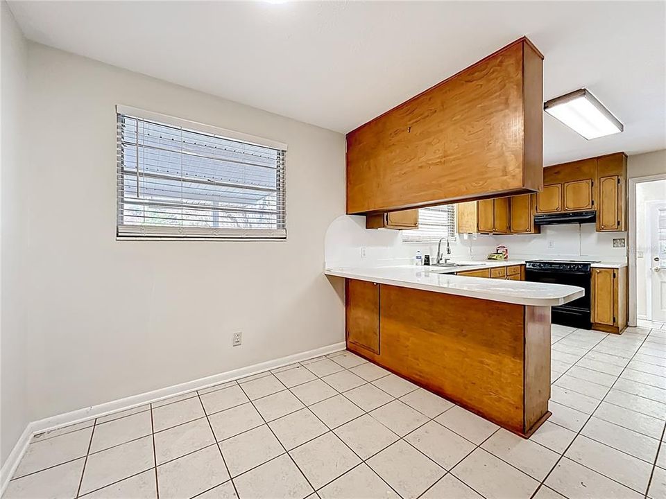 For Sale: $429,000 (4 beds, 3 baths, 2421 Square Feet)