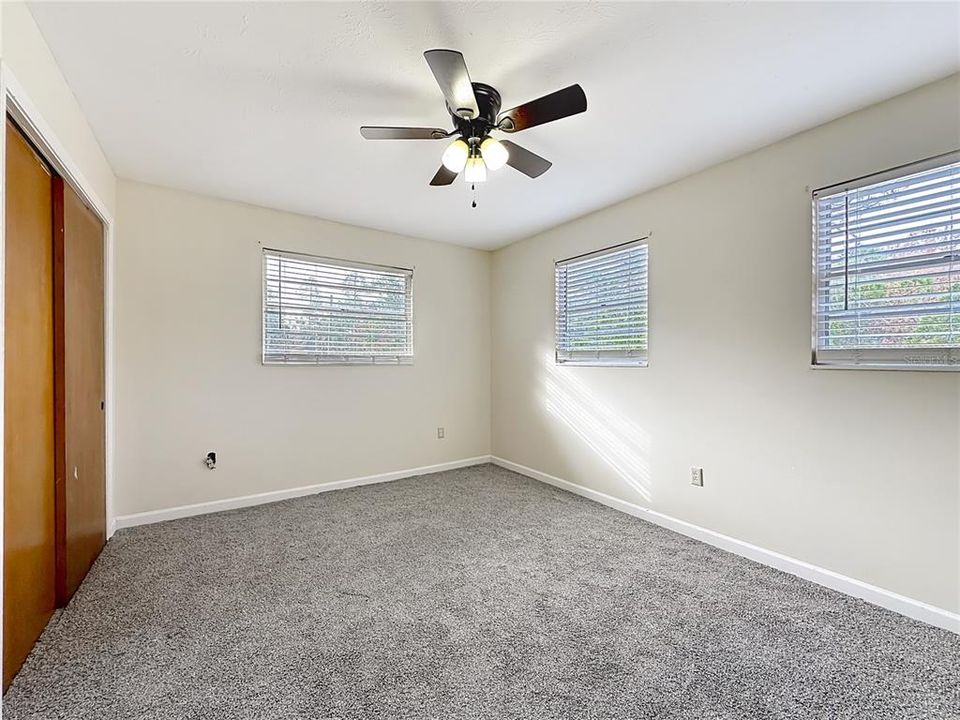 For Sale: $429,000 (4 beds, 3 baths, 2421 Square Feet)