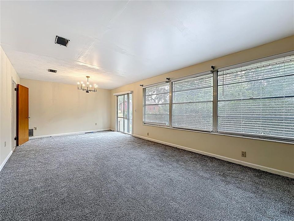 For Sale: $429,000 (4 beds, 3 baths, 2421 Square Feet)