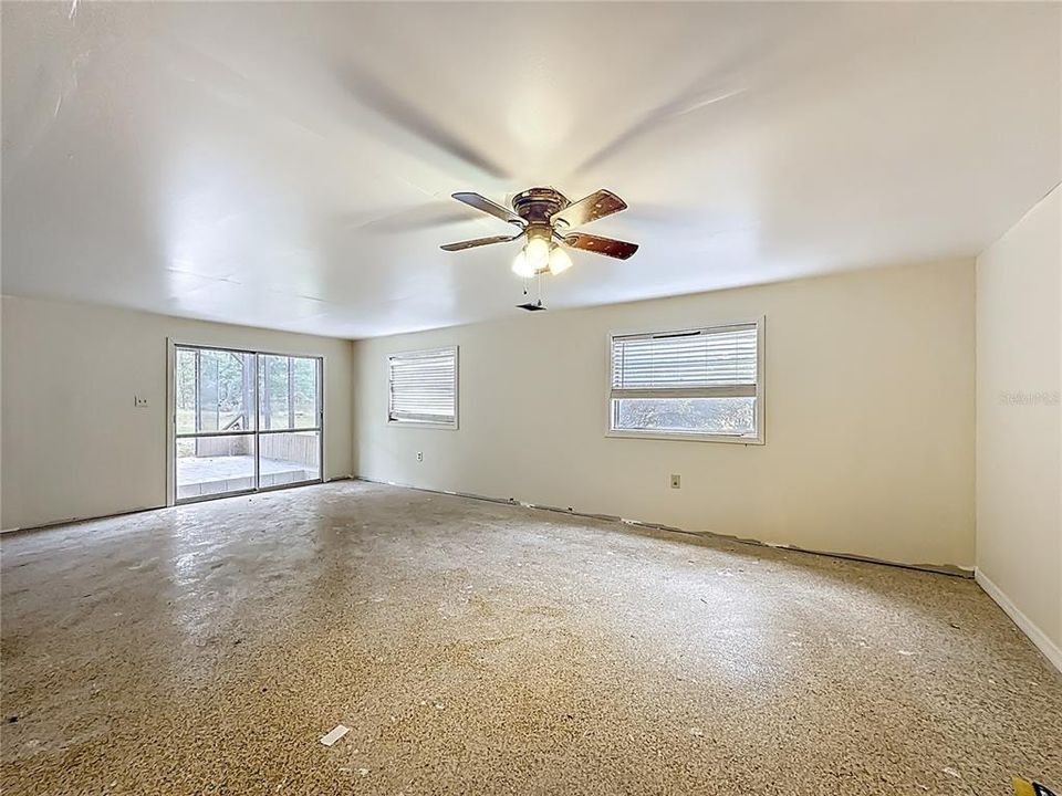 For Sale: $429,000 (4 beds, 3 baths, 2421 Square Feet)