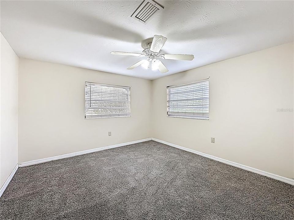 For Sale: $429,000 (4 beds, 3 baths, 2421 Square Feet)