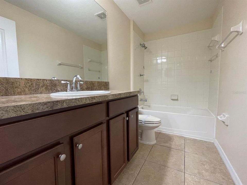 В аренду: $2,200 (3 спален, 2 ванн, 1700 Квадратных фут)