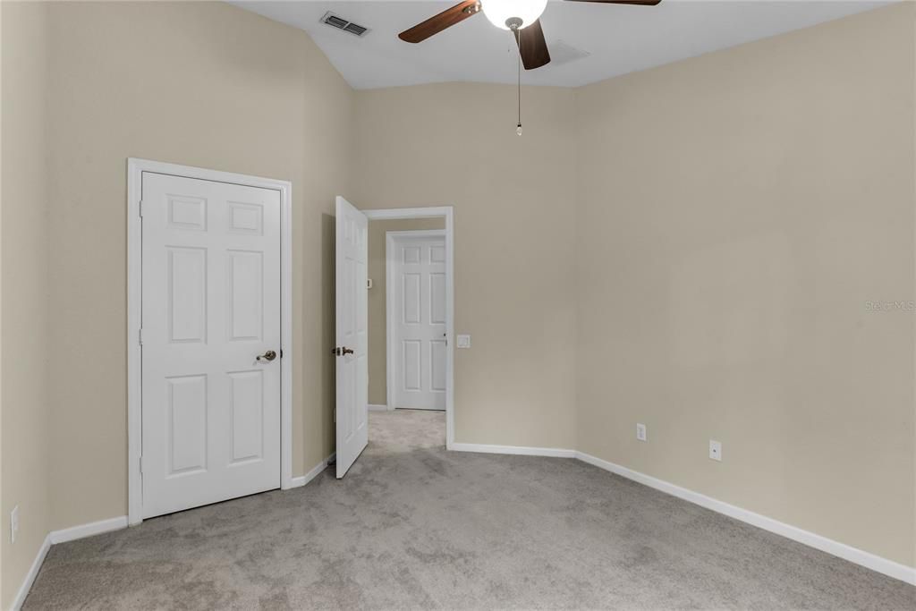 На продажу: $289,900 (3 спален, 2 ванн, 1682 Квадратных фут)