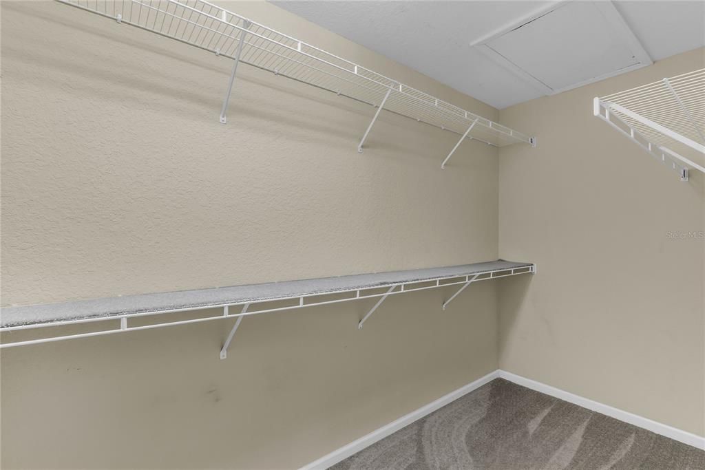 На продажу: $289,900 (3 спален, 2 ванн, 1682 Квадратных фут)