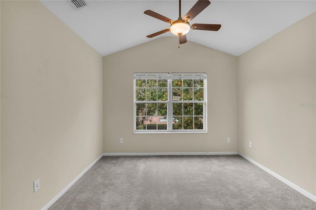 На продажу: $289,900 (3 спален, 2 ванн, 1682 Квадратных фут)