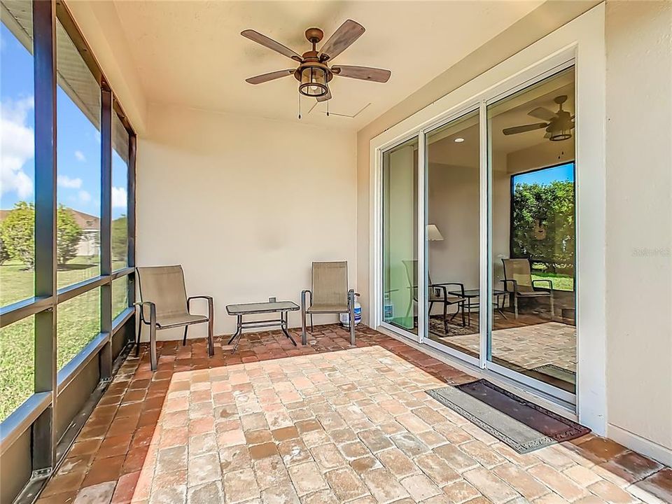 For Sale: $315,000 (2 beds, 2 baths, 1705 Square Feet)