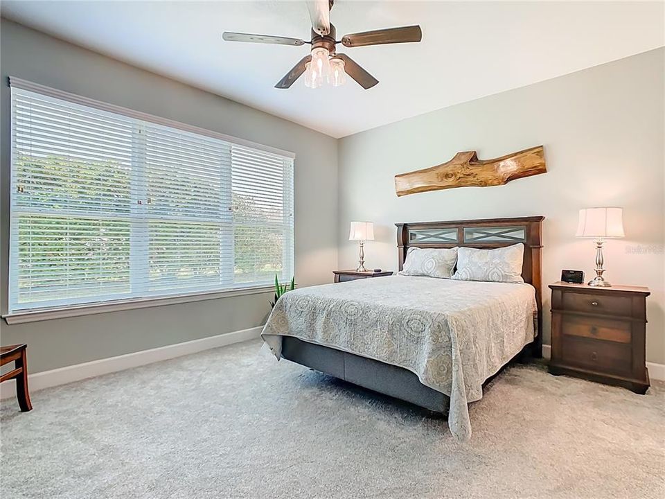 For Sale: $315,000 (2 beds, 2 baths, 1705 Square Feet)