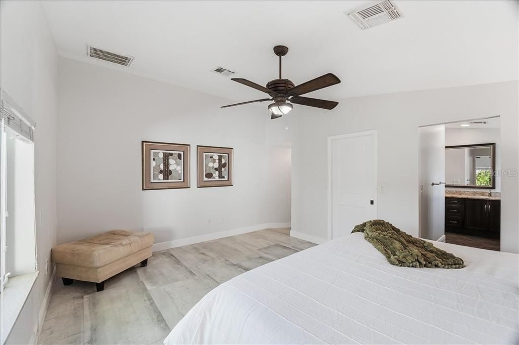 For Sale: $474,999 (3 beds, 3 baths, 1773 Square Feet)